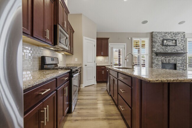 Building Photo - 5036 Winslow Dr