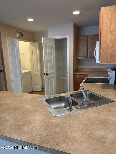 Building Photo - 479 Cabernet Pl