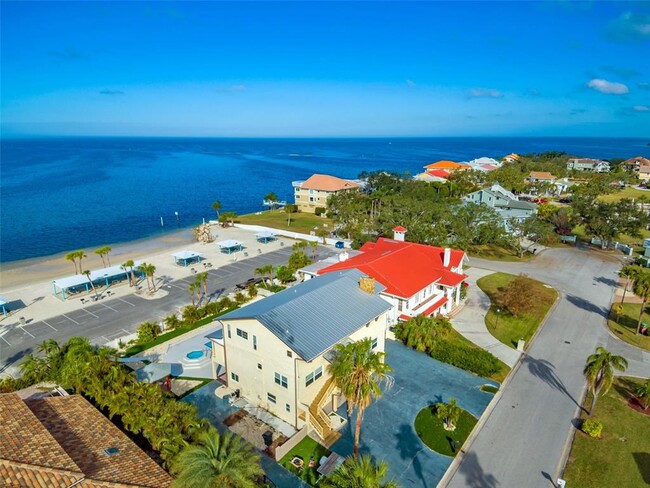 Building Photo - 5521 W Shr Dr