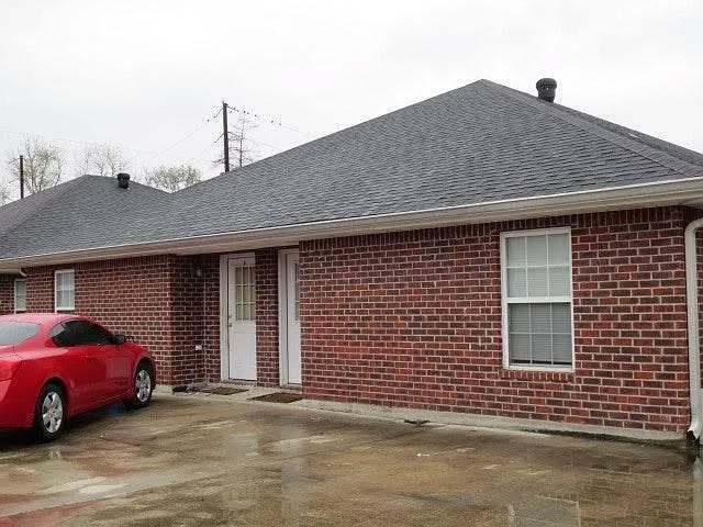 Building Photo - 358 Monarch Dr