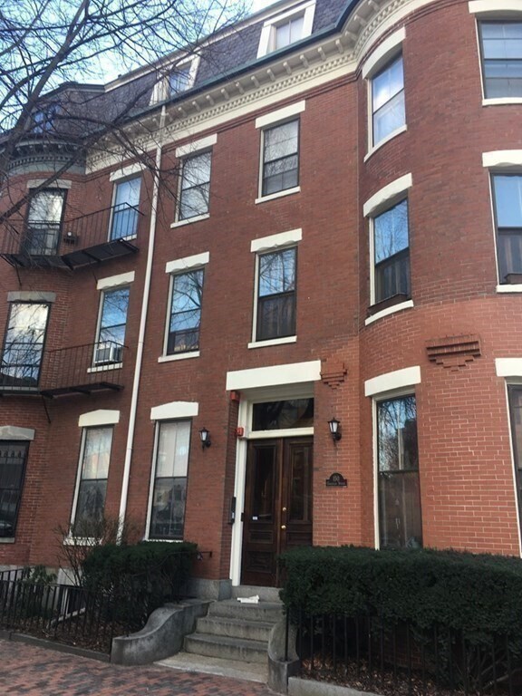 Building Photo - 150 Chandler St