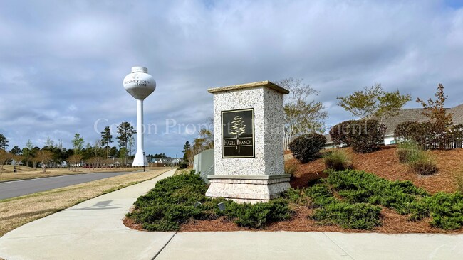 Building Photo - 2516 Centerway Ln