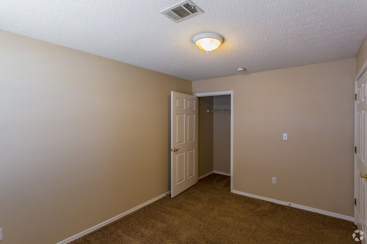 Village Square Apartments Cabot