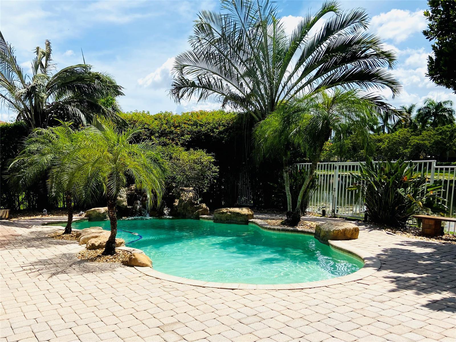 Building Photo - 3898 Falcon Ridge Cir