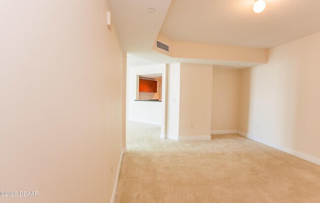 Building Photo - 241 Riverside Dr