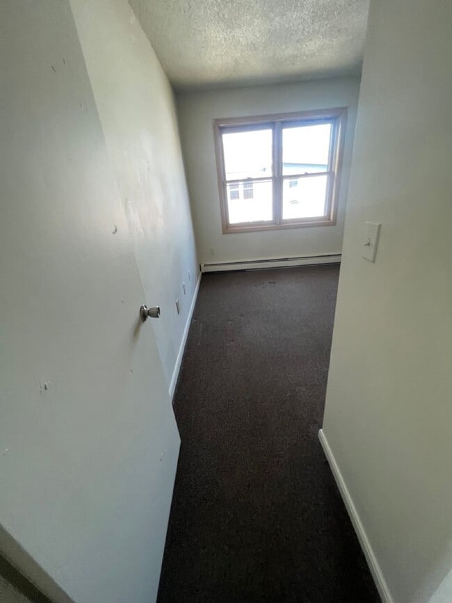 Building Photo - 66 Hungerford Terrace