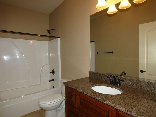 Building Photo - 1737 Sound Haven Ct