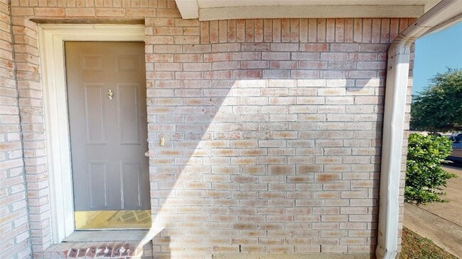 Building Photo - 2324 Trace Meadows