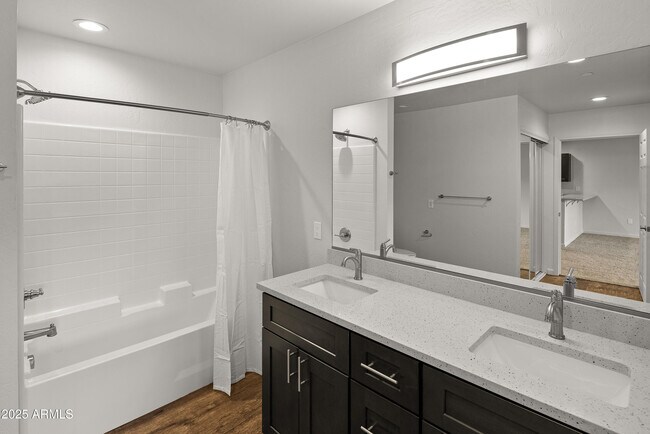 Building Photo - 1826 Kestrel Cir