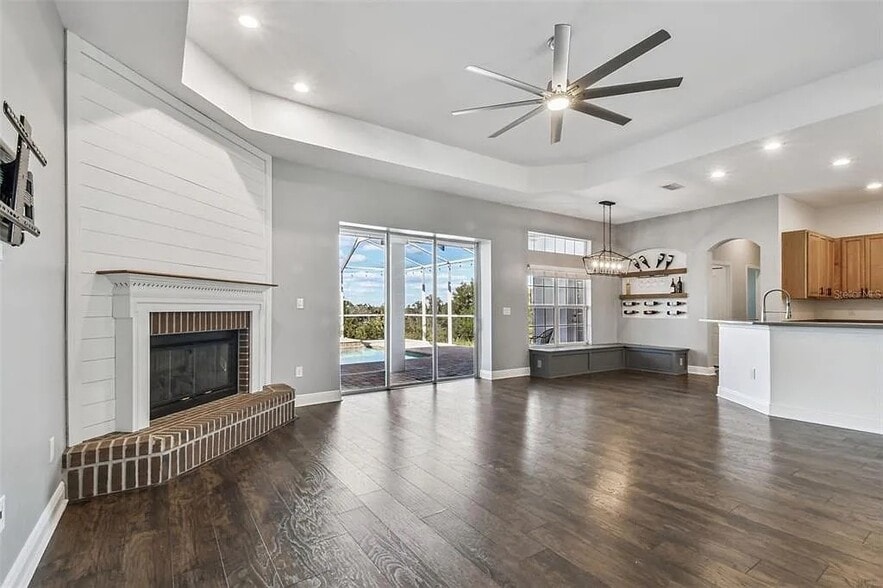 Building Photo - 36747 Open Country Ln