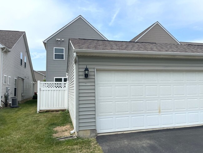 Building Photo - 5597 Lantos Rd