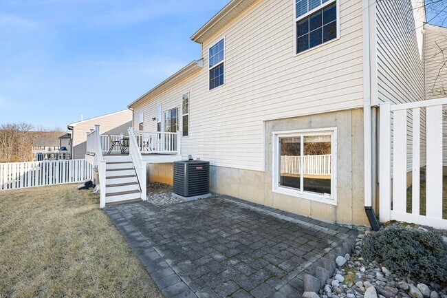 Building Photo - Welcome to Welsh Hill Preserve!