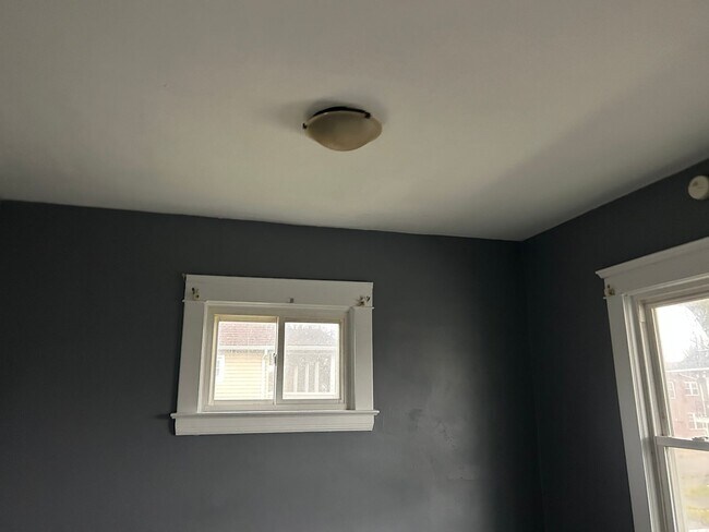 Building Photo - 12523 Forest Ave