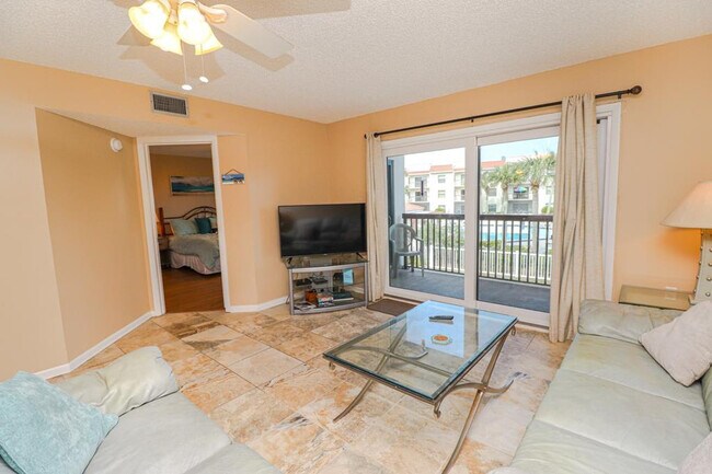 Building Photo - 95 Dondanville Rd