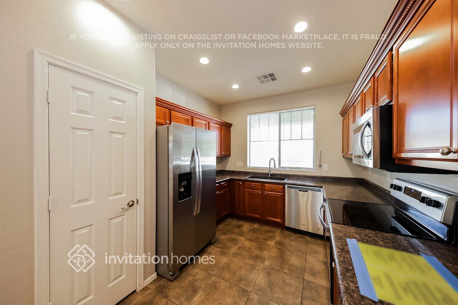 Building Photo - 12737 W Pasaro Dr