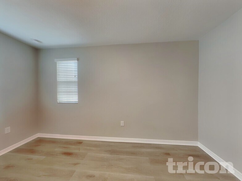 Building Photo - 2206 Rockmart Loop