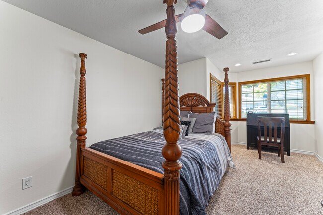 Building Photo - 27932 Calypso Ln