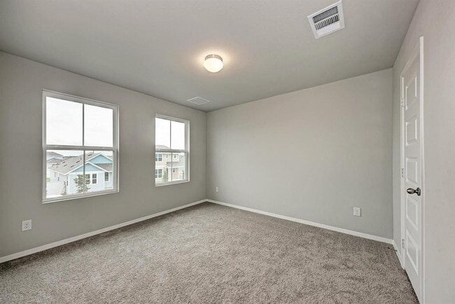 Building Photo - 158 Daylily Dr