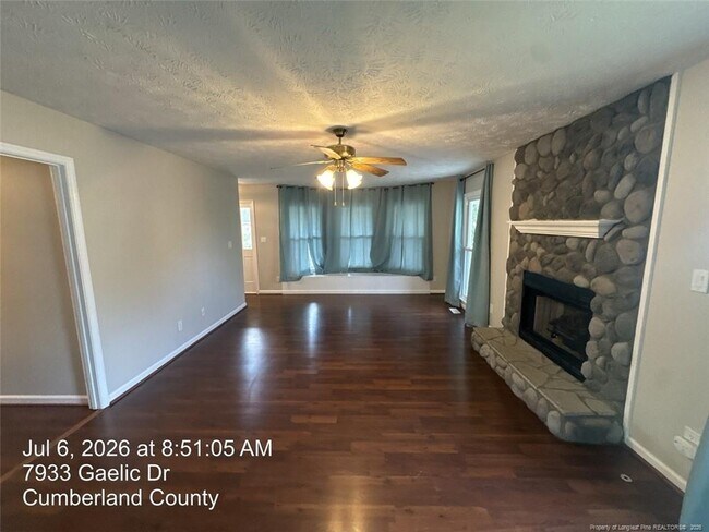 Building Photo - 7933 Gaelic Dr