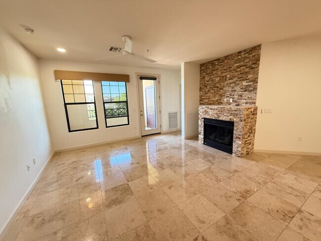 Building Photo - 7291 N Scottsdale Rd