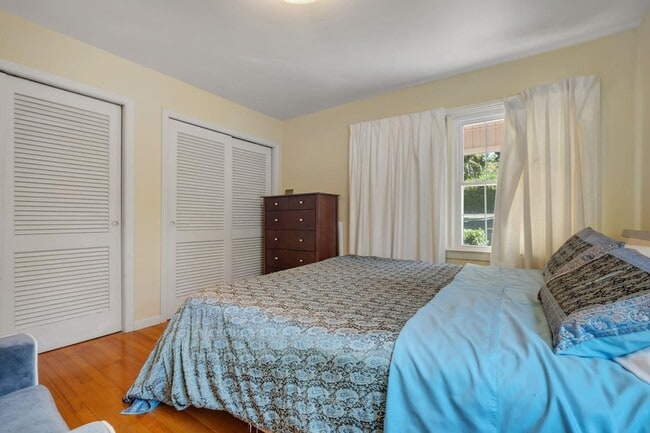 Building Photo - 1716 S Meridian St