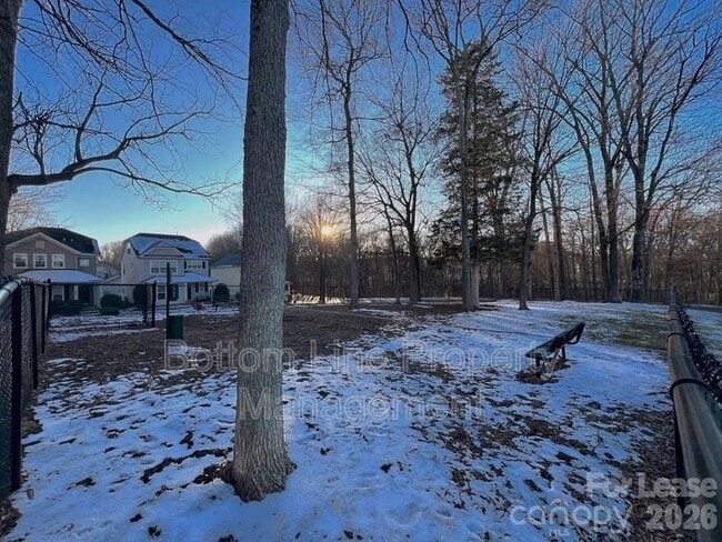 Building Photo - 9737 Tidal Ct