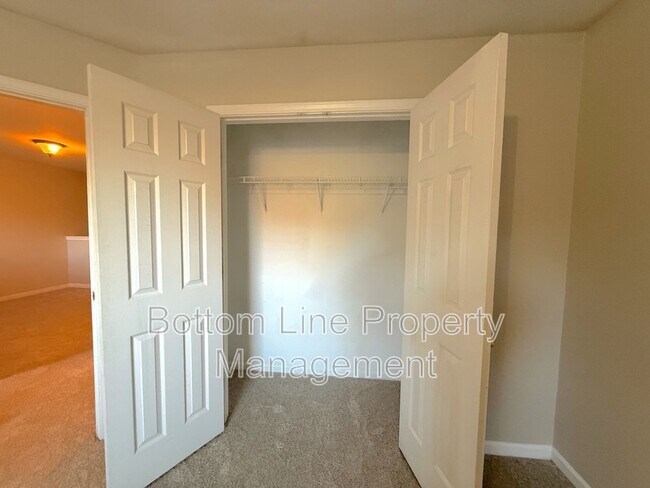 Building Photo - 114 Ross Moore Ave