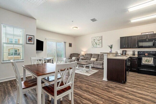 Building Photo - 5521 Yellowfin Ct