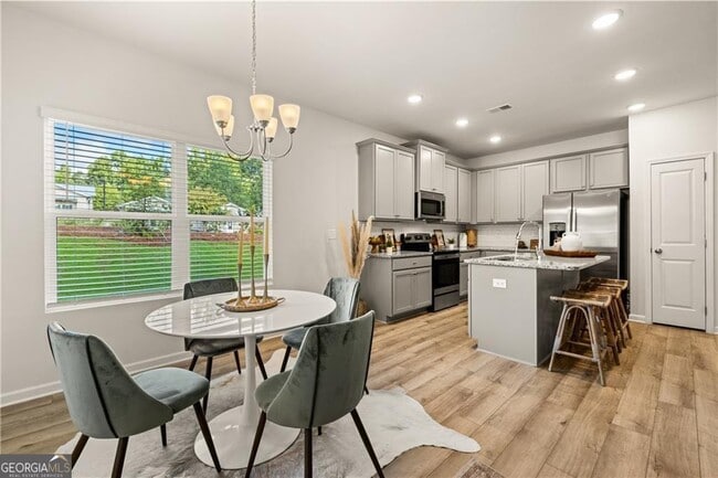 Building Photo - 539 Buxton Rd