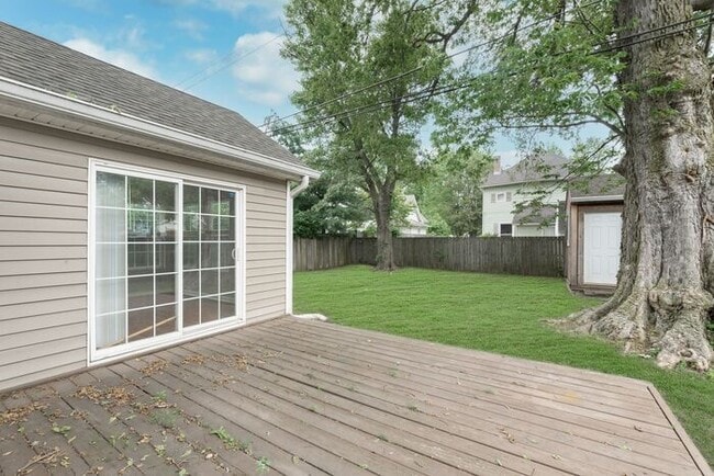 Building Photo - Beautiful Home near Downtown Noblesville