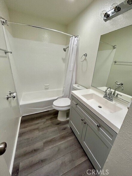 Building Photo - 68460 Kings Rd