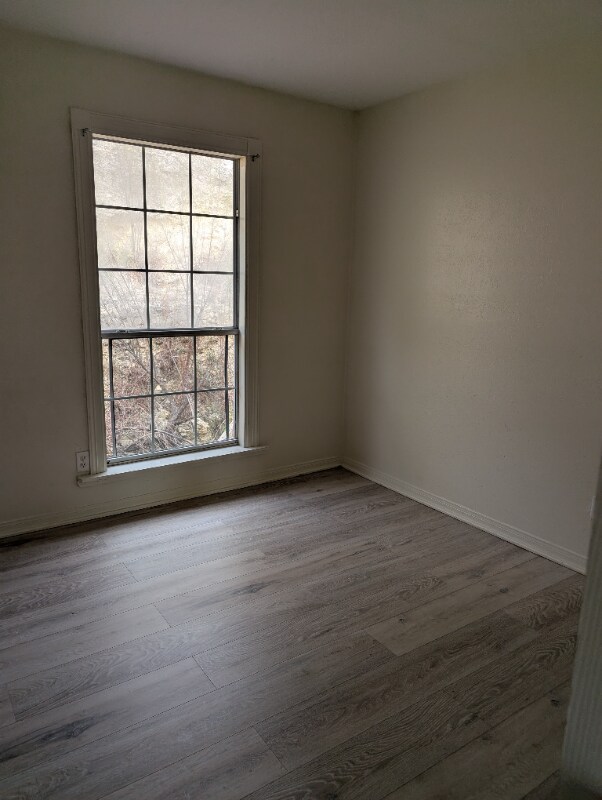 Building Photo - 115 Renee Ln