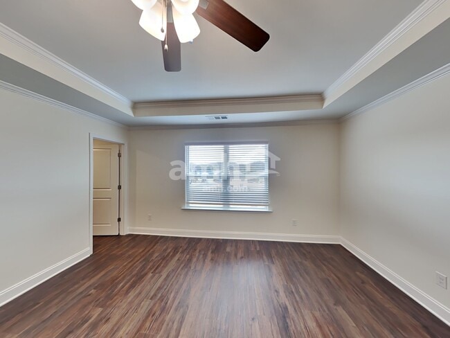 Building Photo - 2105 Williamshire Lane