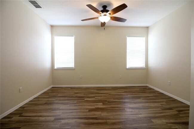 Building Photo - 811 Krenson Woods Ln