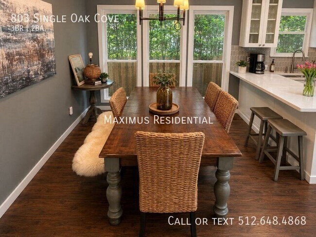 Building Photo - 803 Single Oak Cove