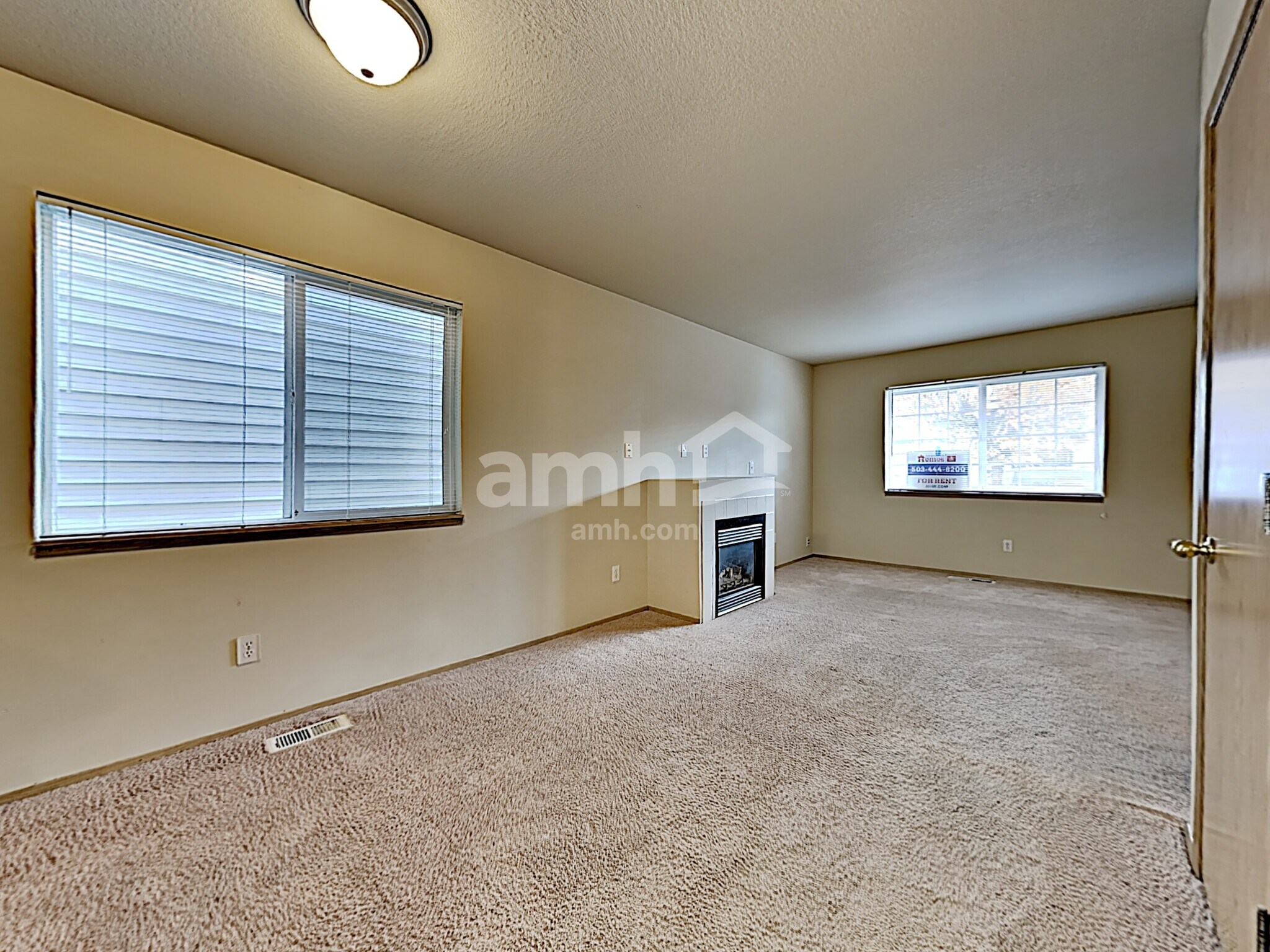 Building Photo - 16957 SW Cashew Way