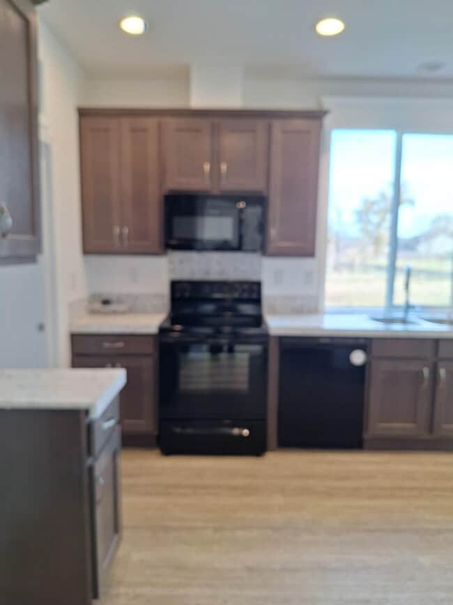 Building Photo - 21226 Hwy 175