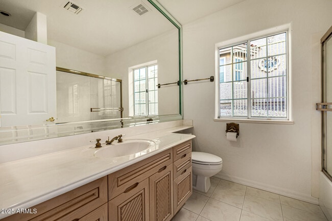 Building Photo - 15848 E Brodiea Dr