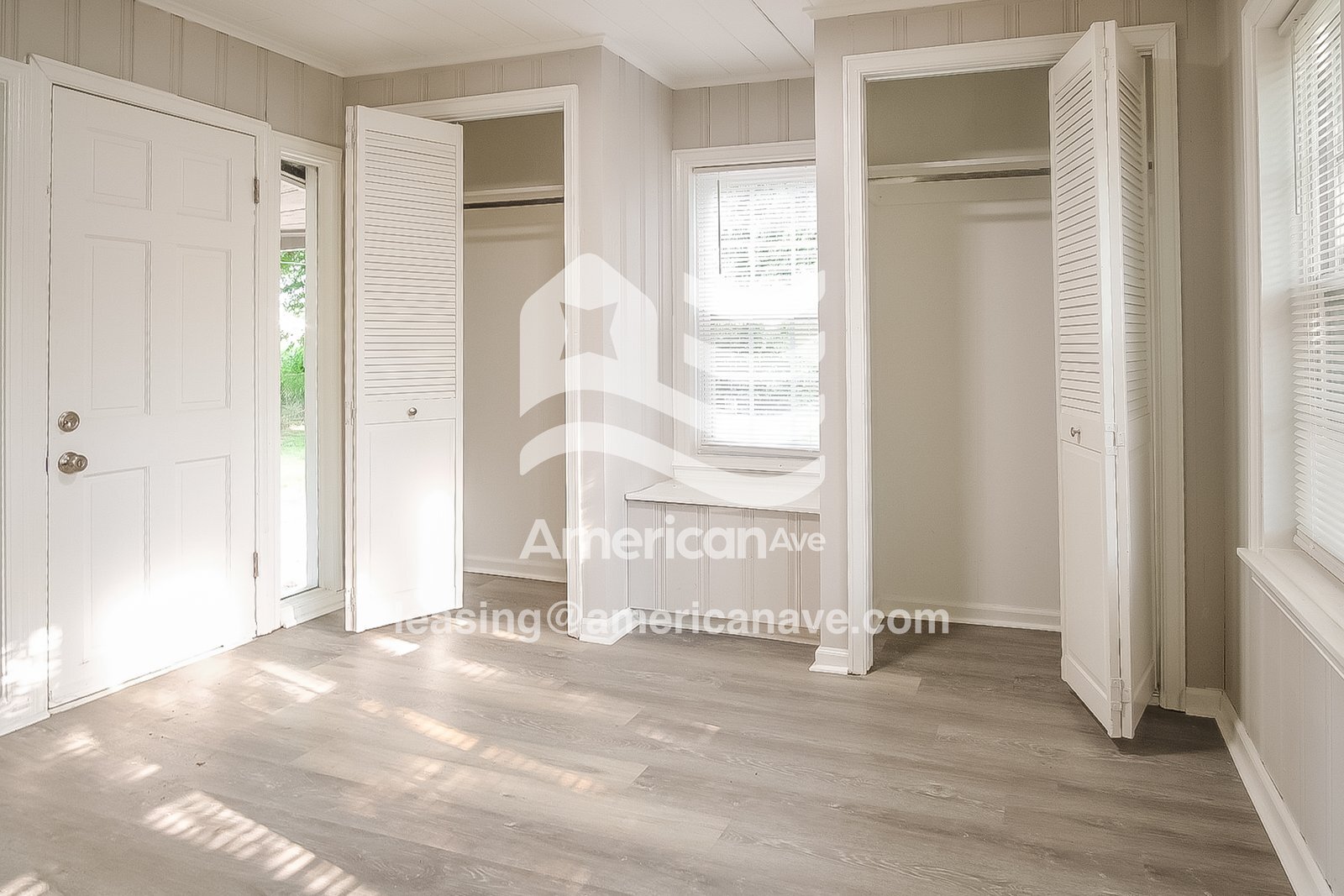 Building Photo - 6316 E 4th Terrace