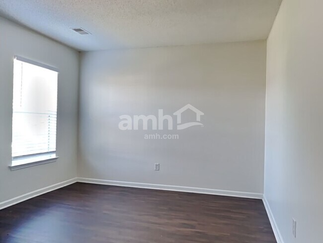 Building Photo - 223 Eagle Ridge Rd