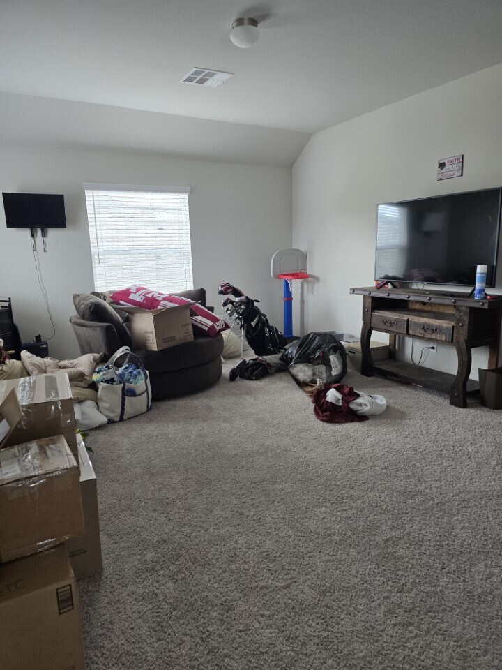 Game room - 974 Marquis Dr