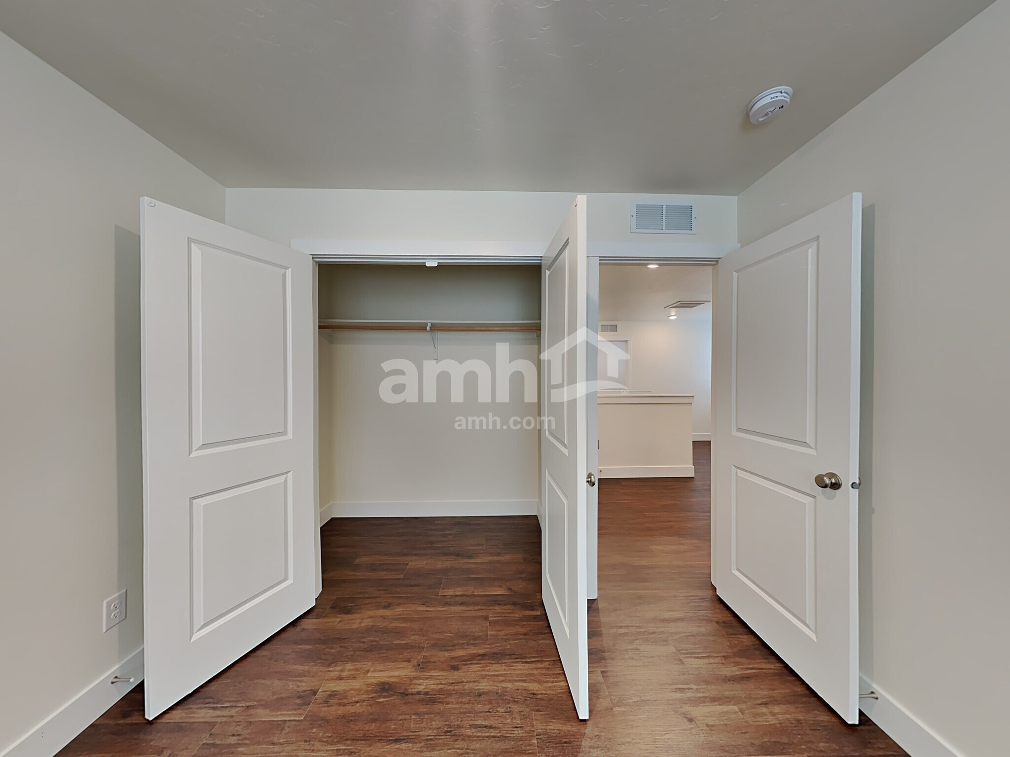 Building Photo - 1349 Marysville Ave