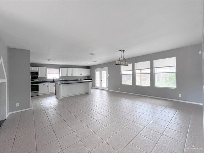 Building Photo - 4116 Petunia Ave
