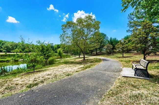 Building Photo - 13718 Aldenbrook Dr
