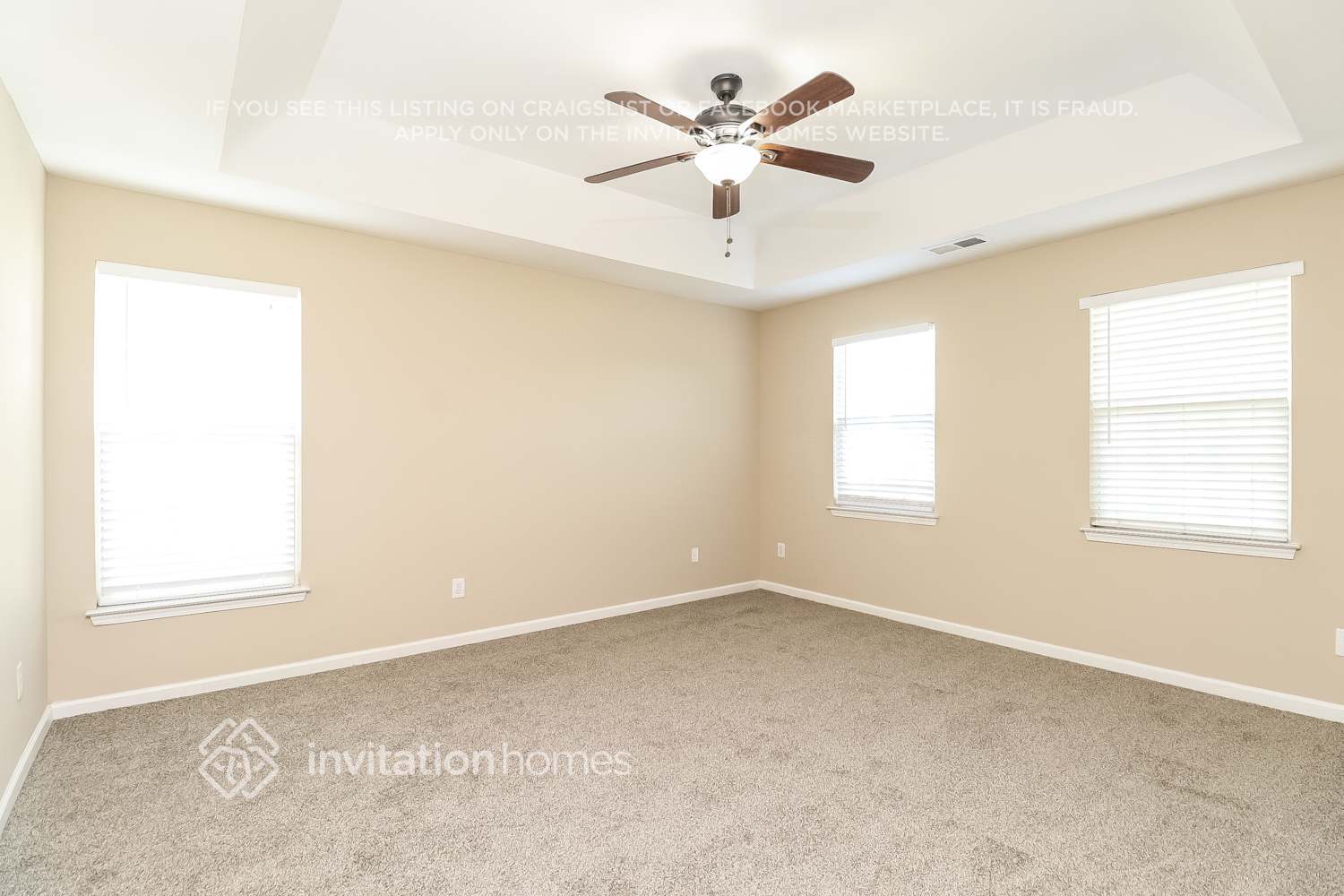 Building Photo - 9809 Dauphine Dr