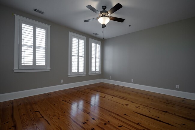 Building Photo - 83 Charter Oak Dr