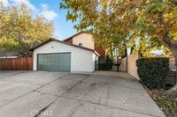 Building Photo - 324 E Ave Q7