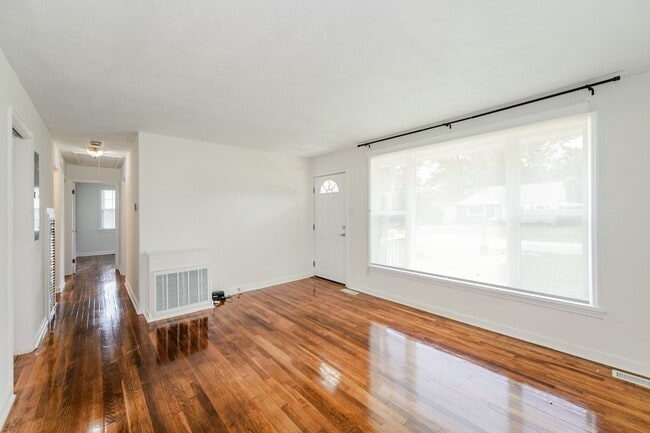 Building Photo - 9507 Stockbridge Dr