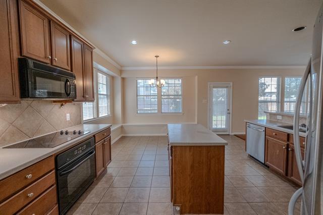 Building Photo - 1607 Lake Eden Dr