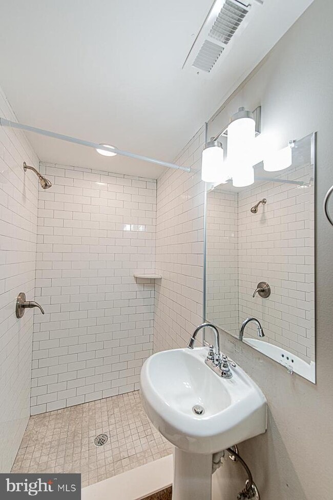 Building Photo - 1036 Patapsco St